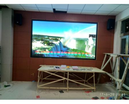 長(zhǎng)垣P2.5全彩屏