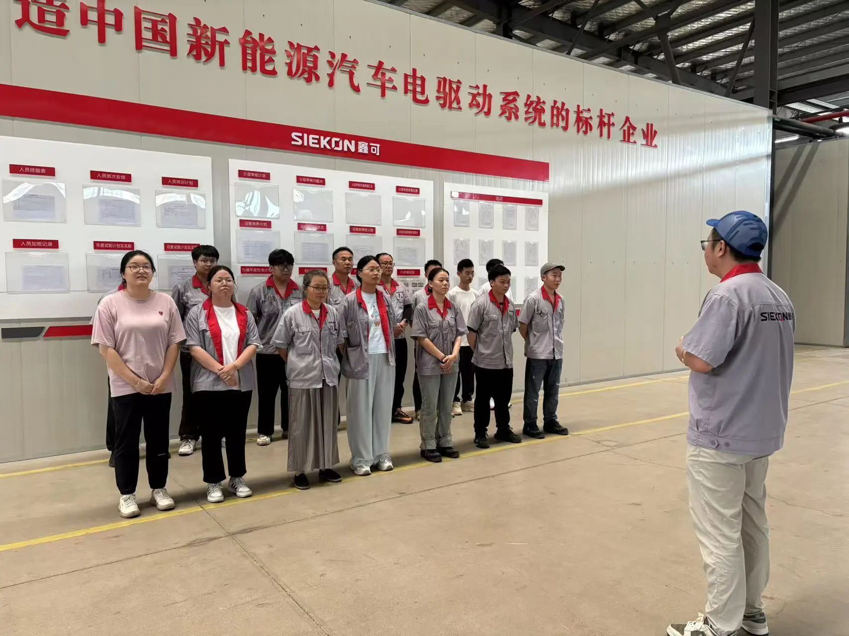 1752888616780502.jpg f4952e1c8eacf7fd496d31c297daa39d.jpg